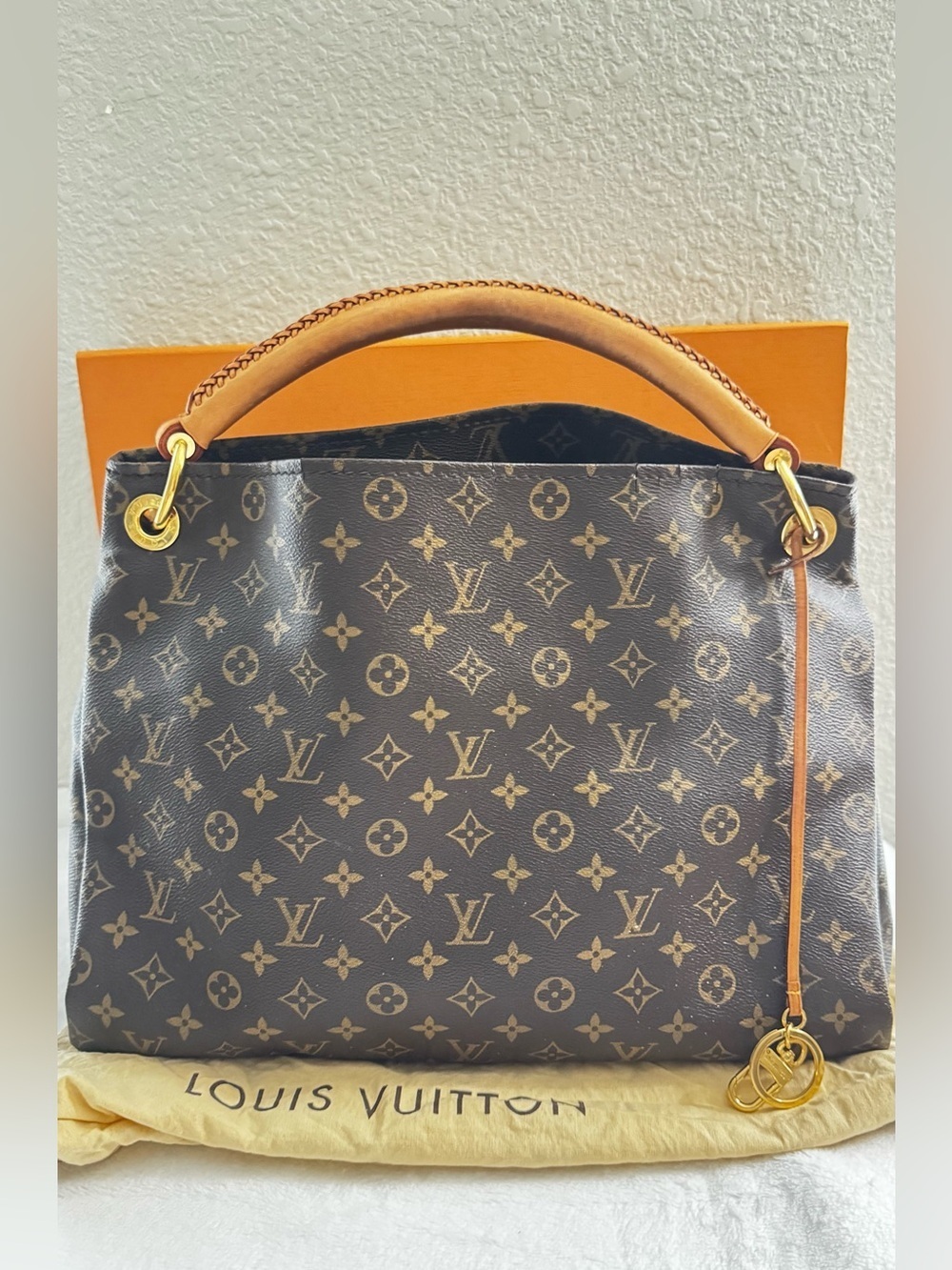 Louis Vuitton Authentic Artsy Hobo Bag MM Brown Monogram Canvas